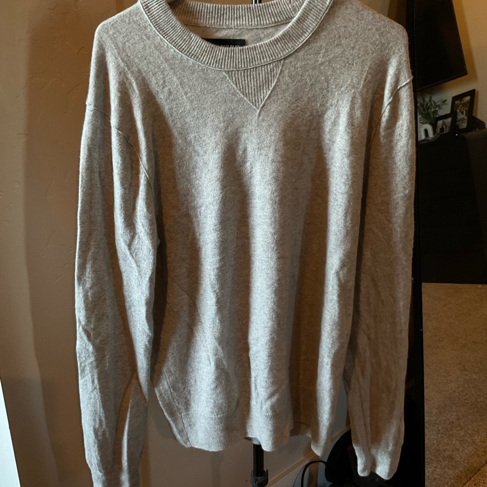 Cashmere Men's Gray Sweater